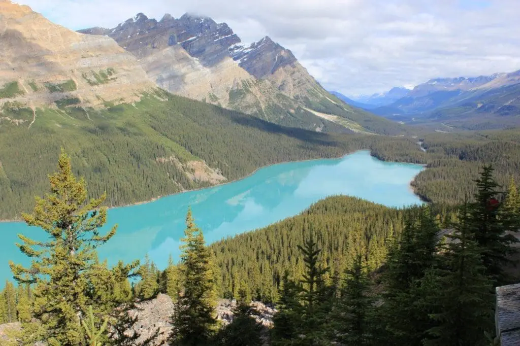 Read more about the article The Seasons of the Canadian Rockies