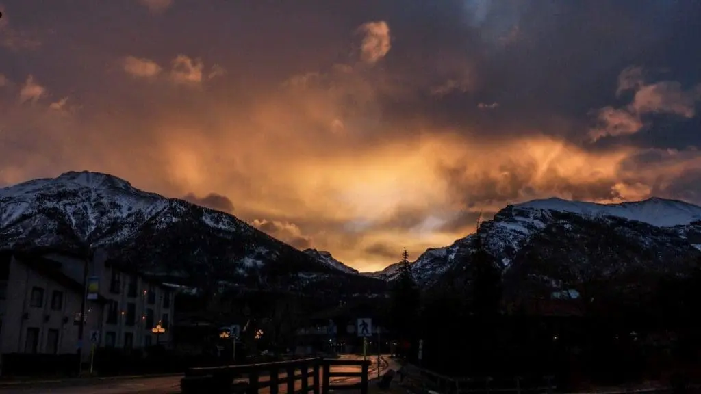 Read more about the article Top Tips For Getting Your Canmore Home Ready For Short-Term Rental