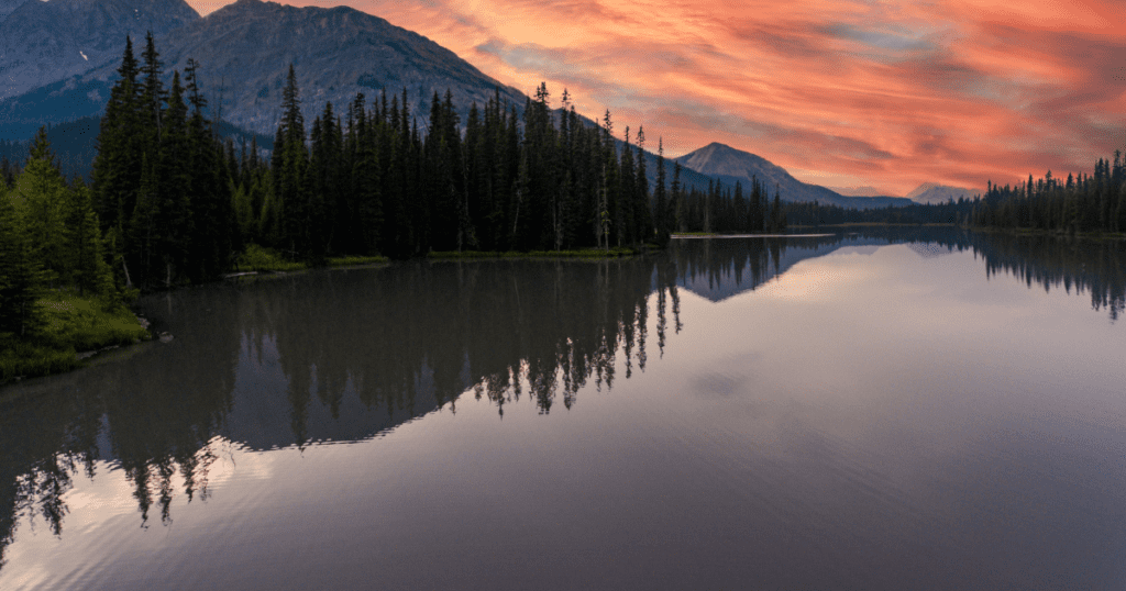 Read more about the article 8 Tips For Creating A Canmore Airbnb Rules List