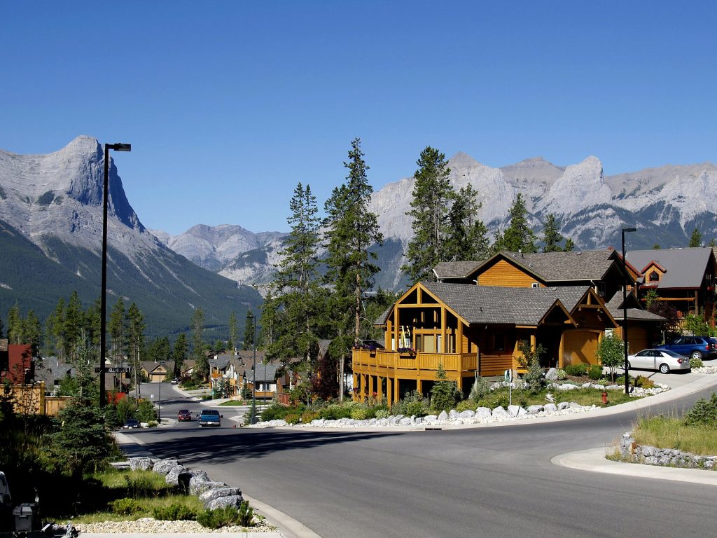 Read more about the article What Are the Airbnb Zoning Requirements In Canmore?